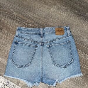 Hollister vintage stretch jean shorts- 26